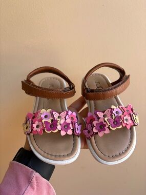 Girls leather butterfly and flowers sandals
